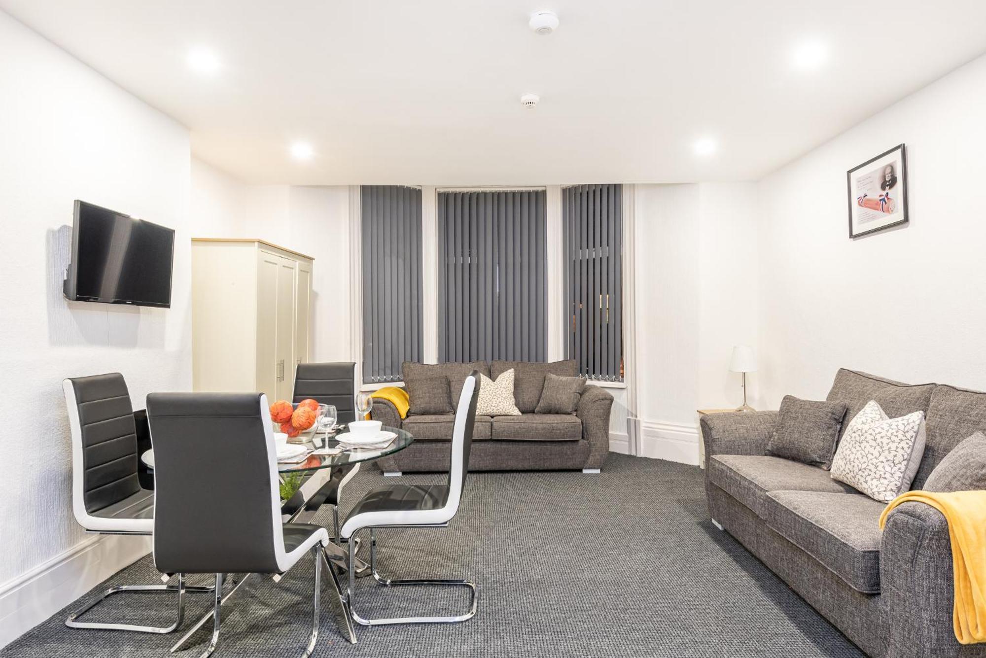Velvet Coaster Apartments Μπλάκπουλ Δωμάτιο φωτογραφία
