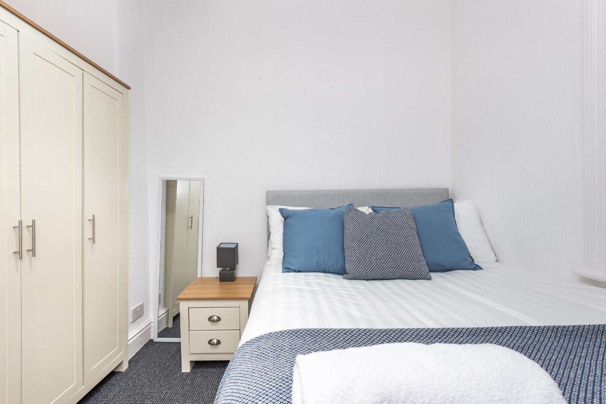 Velvet Coaster Apartments Μπλάκπουλ Εξωτερικό φωτογραφία